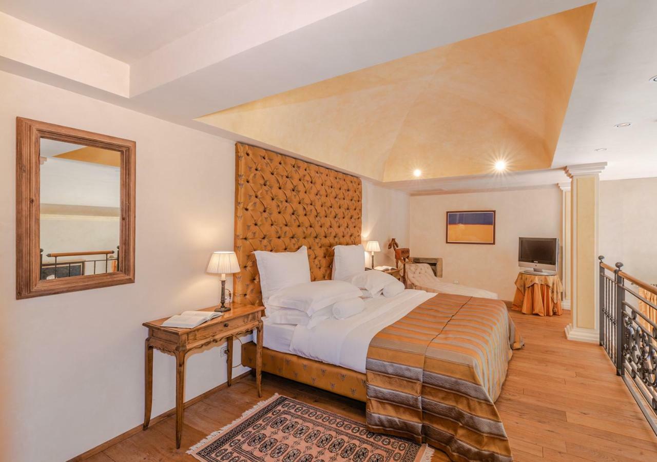 סן קאסיאנו ב-ואל די פזה Villa Mangiacane - Small Luxury Hotels Of The World מראה חיצוני תמונה